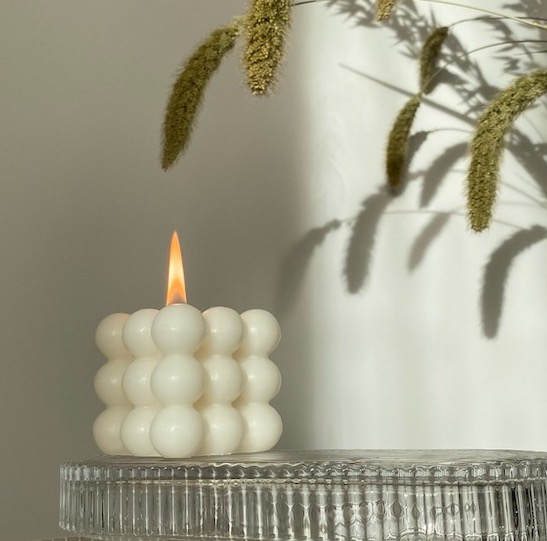 Big-bubble-candle