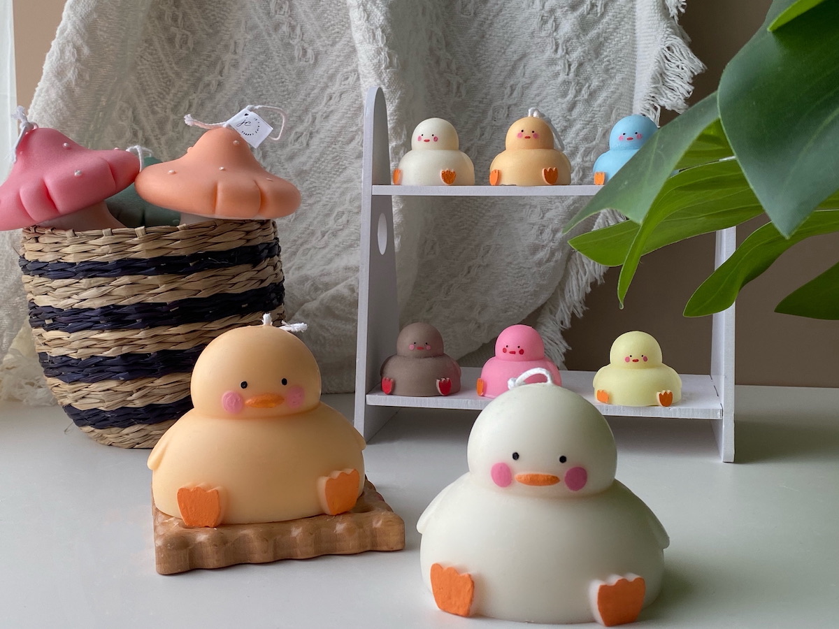 Set of 2 Chubby Ducky Candles - Image 5