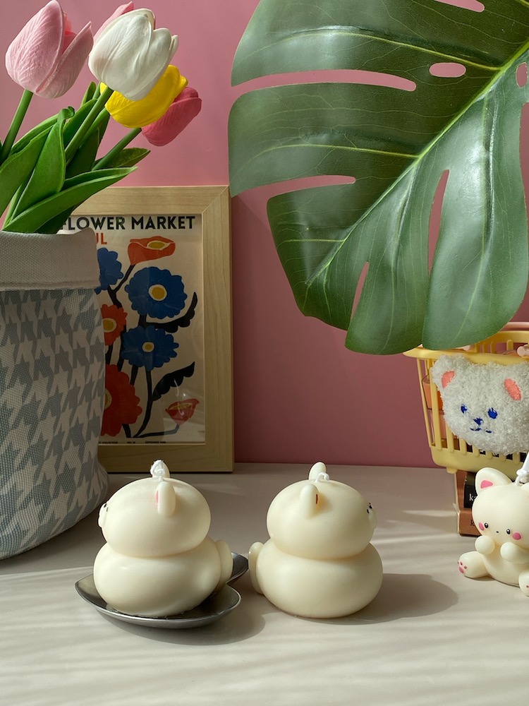 Chubby Sleepy Cat Candle - Image 7