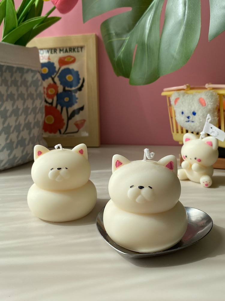 Chubby Sleepy Cat Candle - Image 8