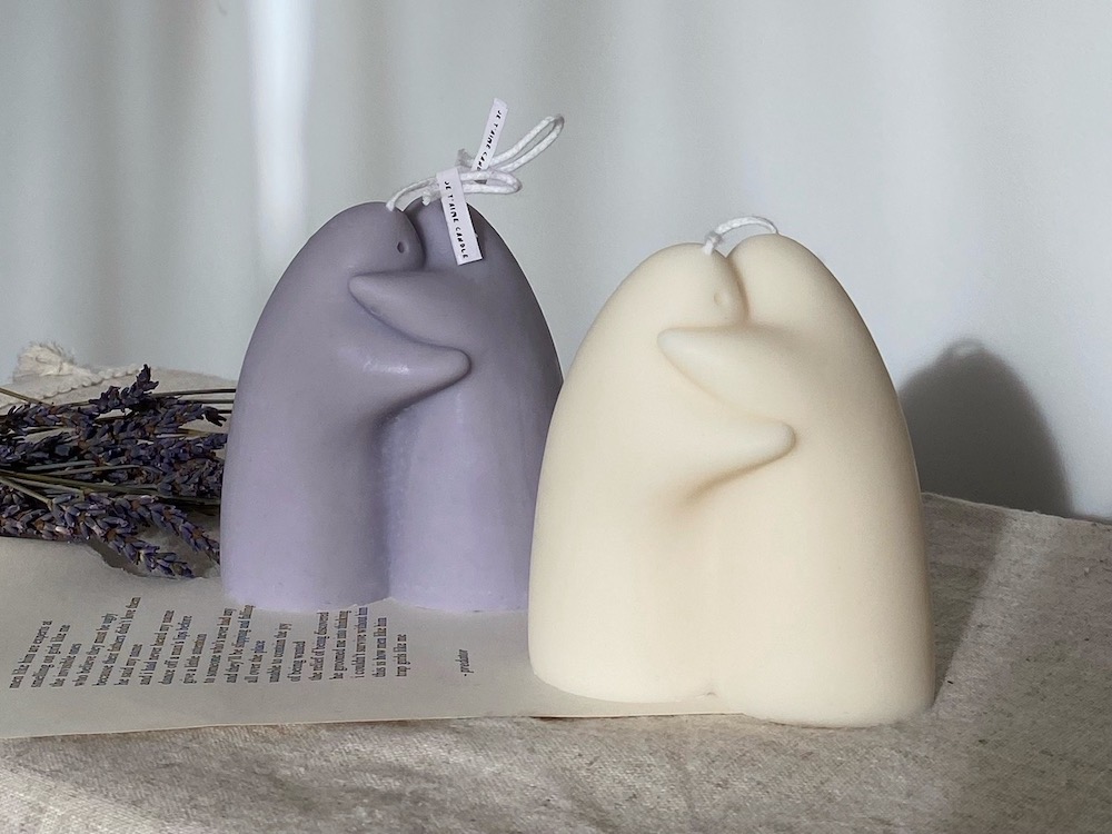 Hugging-ghosts-candle