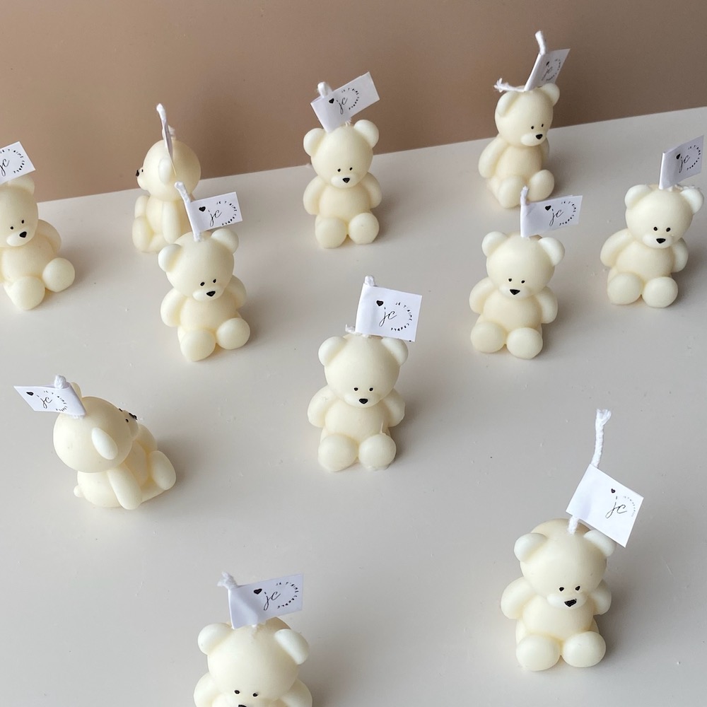 Mini Teddy Bear Candle in Gift Box with Personalized Label and Ribbon – a charming teddy bear-shaped candle, individually packaged with custom label and ribbon. Perfect for baby showers, gender reveals, and newborn celebrations, bringing warmth and a personal touch to any baby-themed event