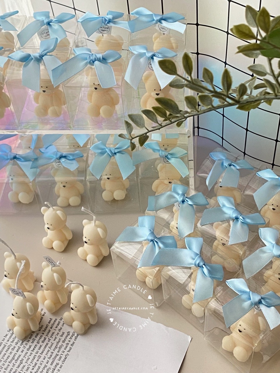 Mini Teddy Bear Candle in Gift Box with Personalized Label and Ribbon – a charming teddy bear-shaped candle, individually packaged with custom label and ribbon. Perfect for baby showers, gender reveals, and newborn celebrations, bringing warmth and a personal touch to any baby-themed event