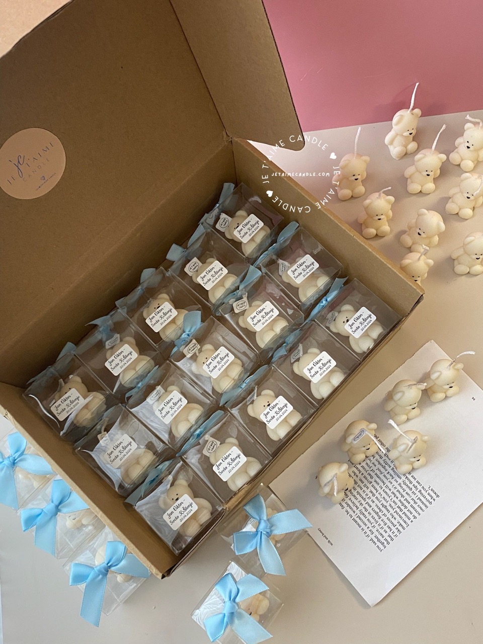 Mini Teddy Bear Candle in Gift Box with Personalized Label and Ribbon – a charming teddy bear-shaped candle, individually packaged with custom label and ribbon. Perfect for baby showers, gender reveals, and newborn celebrations, bringing warmth and a personal touch to any baby-themed event