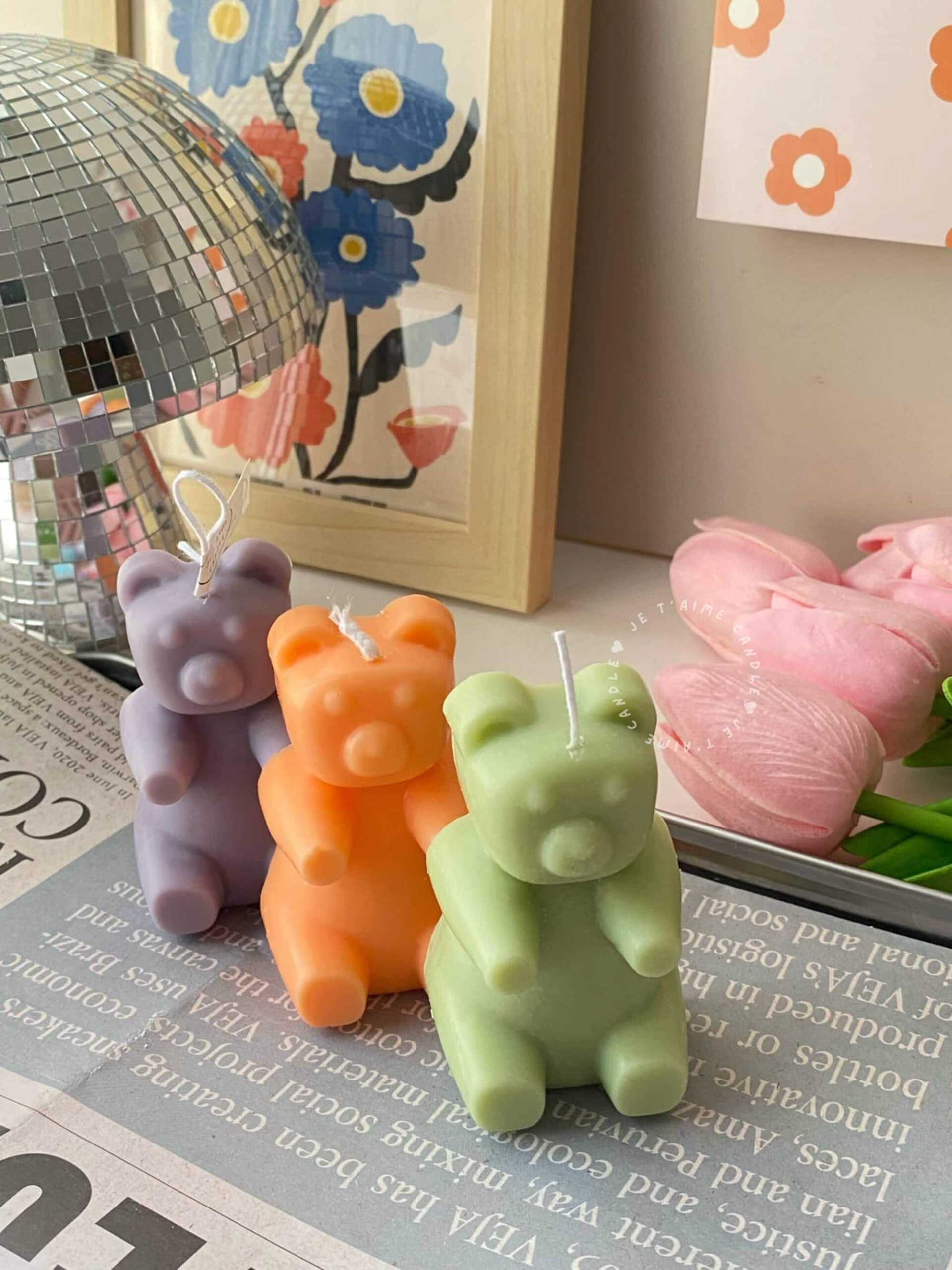 Gummy Bear Candle - Image 5