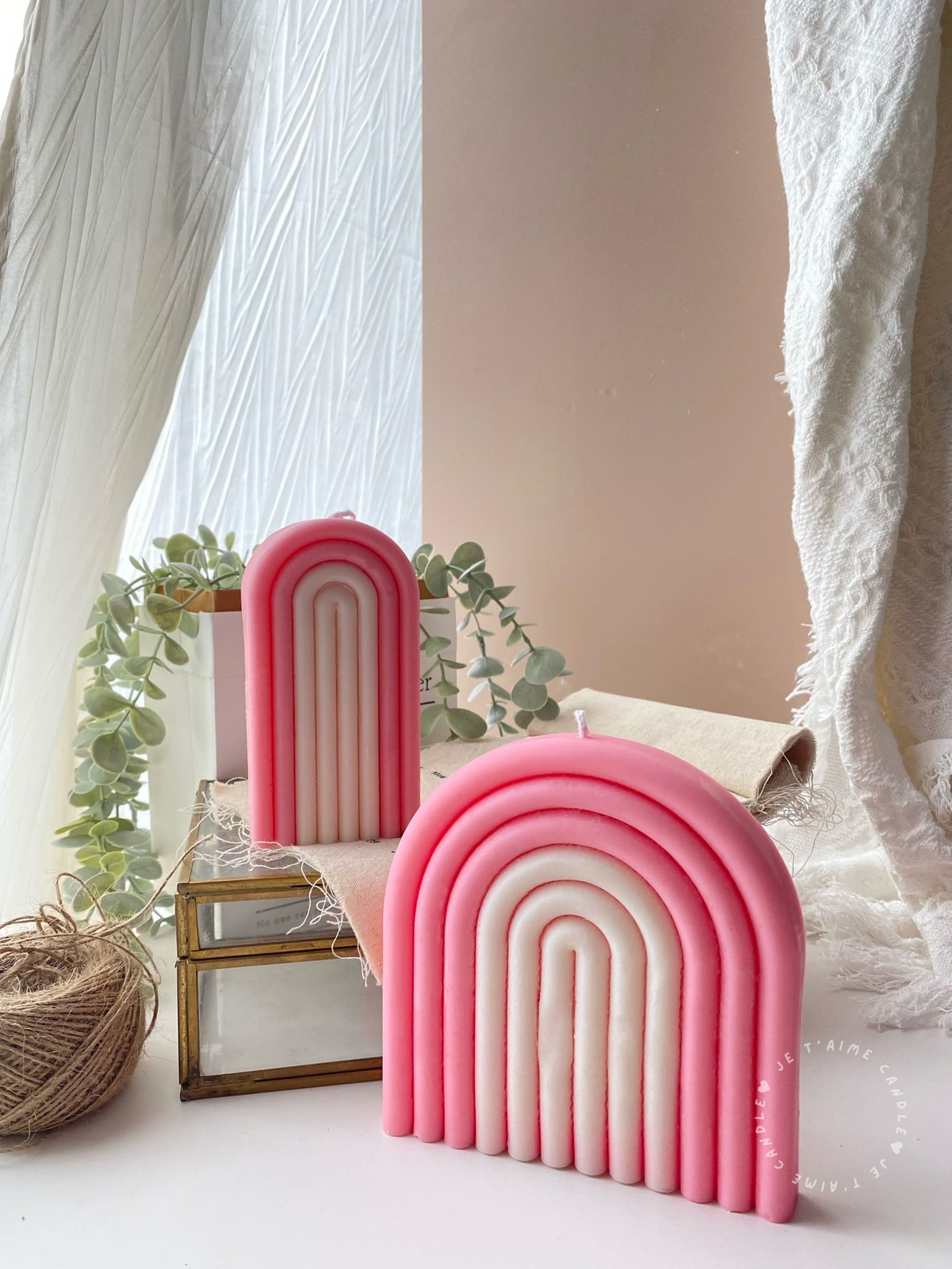 Large Arch Candle - Image 3