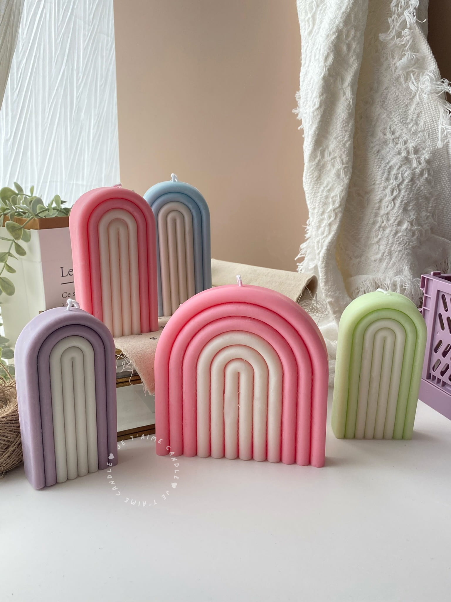 Large Arch Candle - Image 2