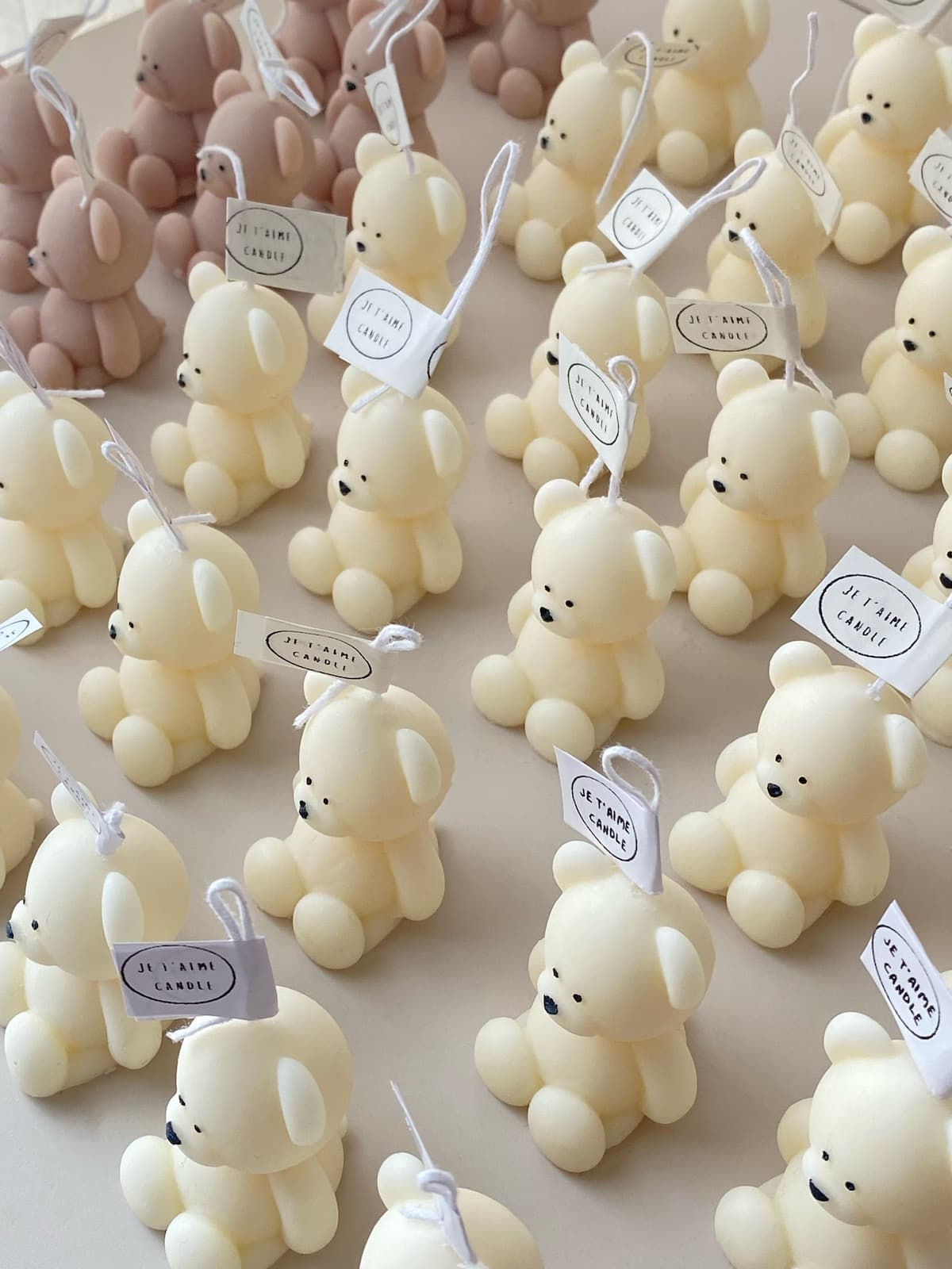 Mini Teddy Bear Candle in Gift Box with Personalized Label and Ribbon – a charming teddy bear-shaped candle, individually packaged with custom label and ribbon. Perfect for baby showers, gender reveals, and newborn celebrations, bringing warmth and a personal touch to any baby-themed event
