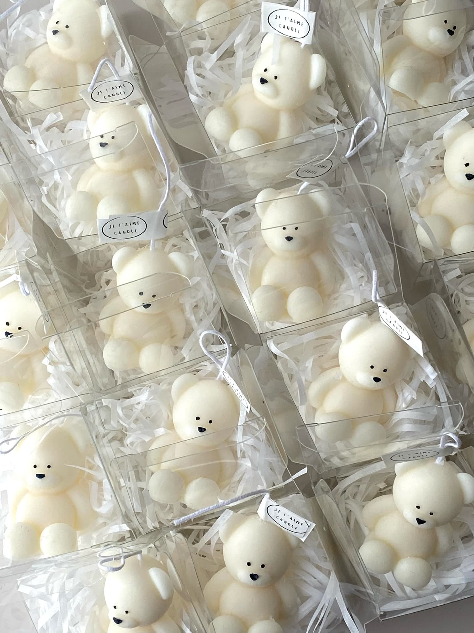 Mini Teddy Bear Candle in Gift Box with Personalized Label and Ribbon – a charming teddy bear-shaped candle, individually packaged with custom label and ribbon. Perfect for baby showers, gender reveals, and newborn celebrations, bringing warmth and a personal touch to any baby-themed event