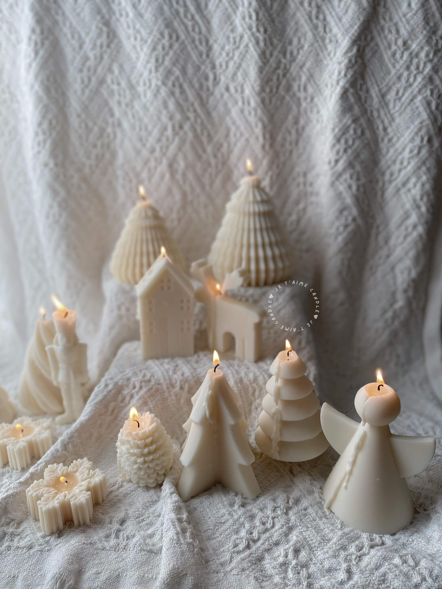 Unique Geometric Christmas Tree Candle - Image 13