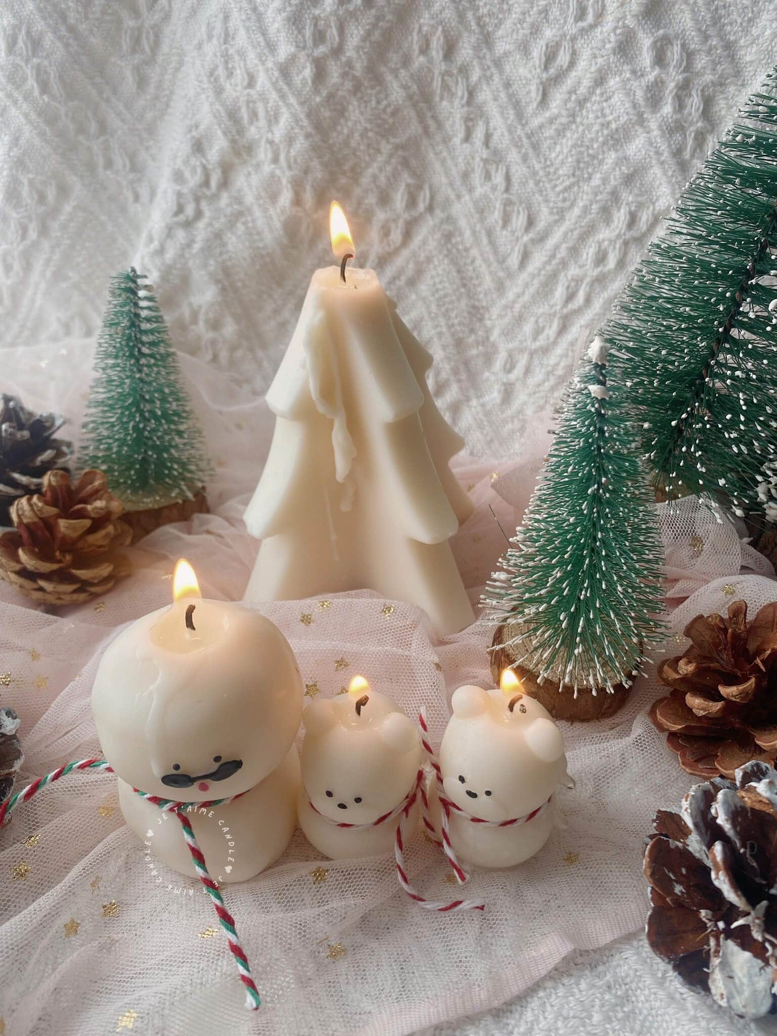 Bear Snowman Candle - Image 9