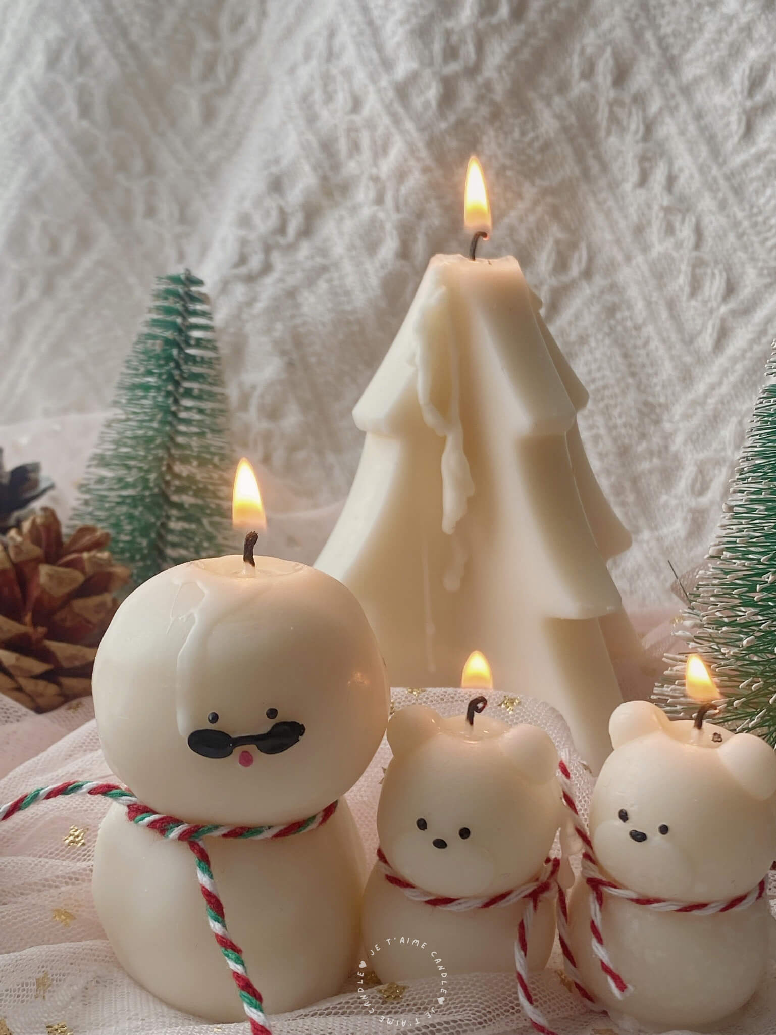 Bear Snowman Candle - Image 2