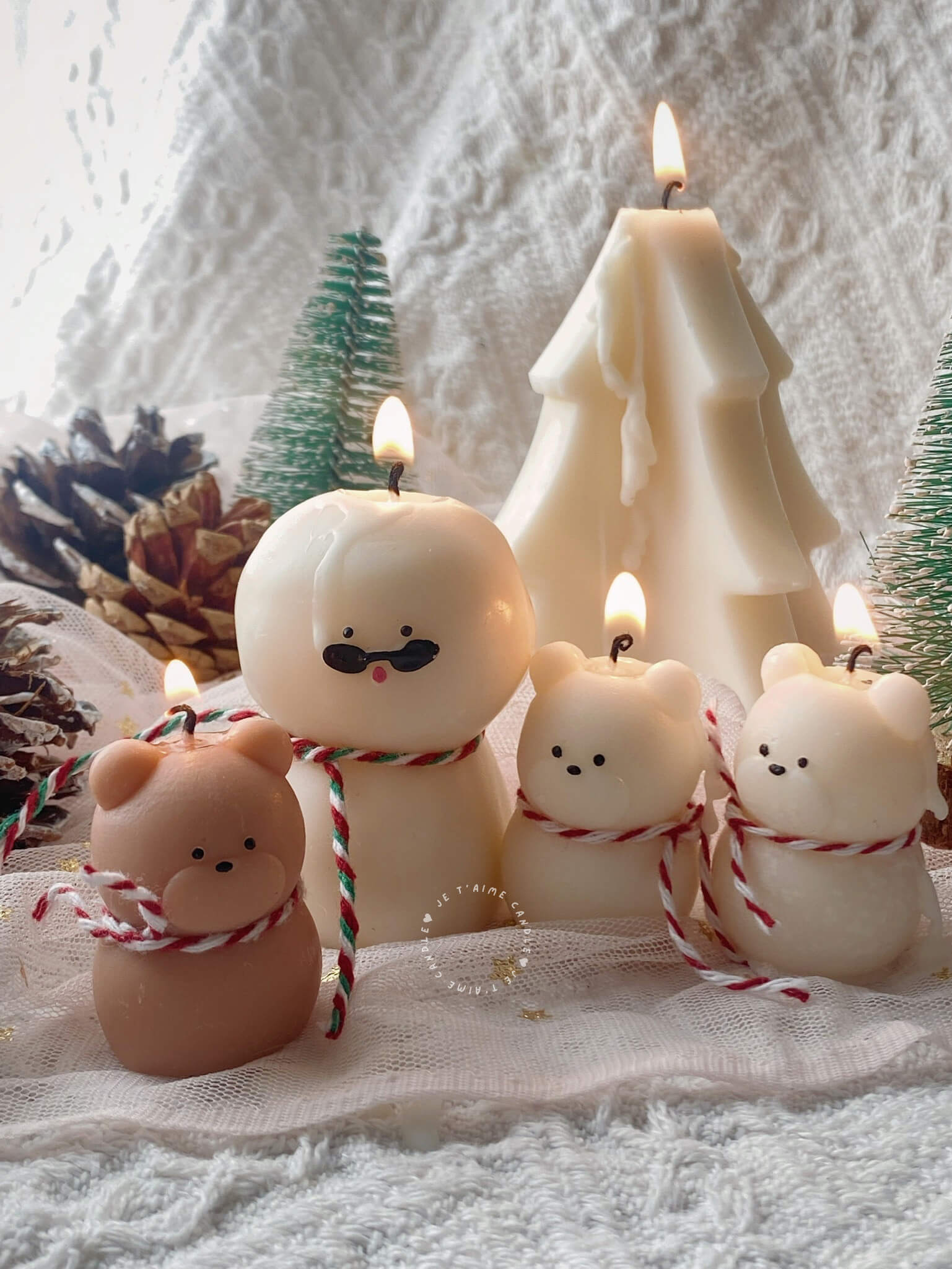 Bear Snowman Candle - Image 4