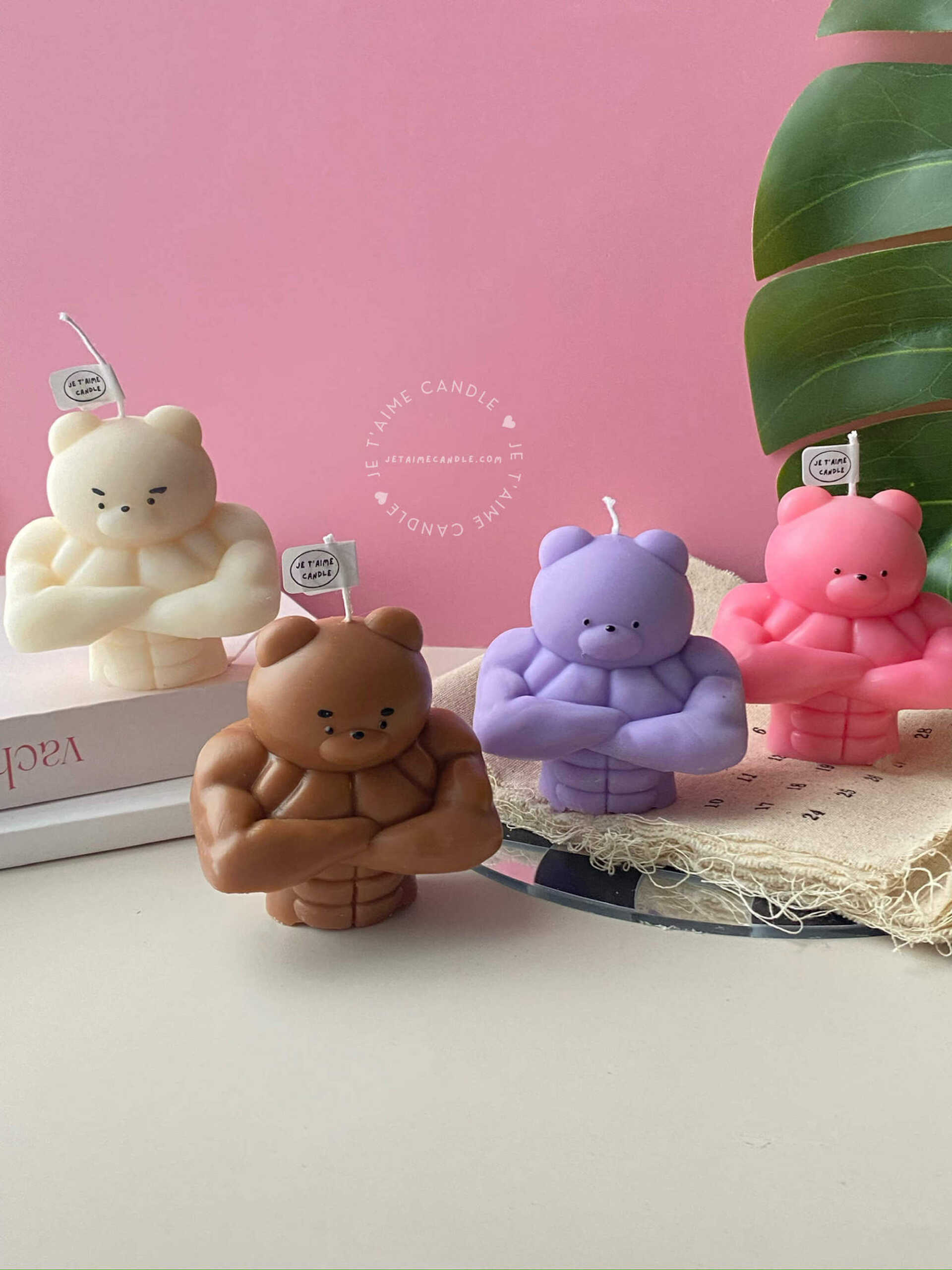 Buff Bear Candle Christmas Gift Box - Image 6