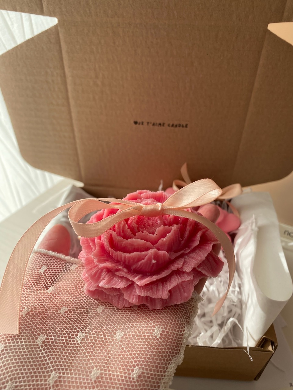 Peony and Angel Candle Gift Set - Image 3