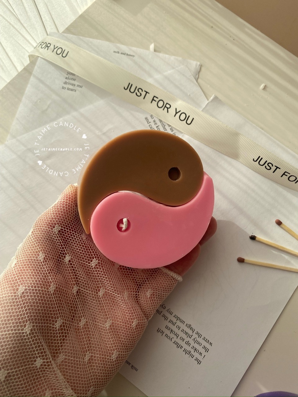 Yin Yang Candle - Image 4