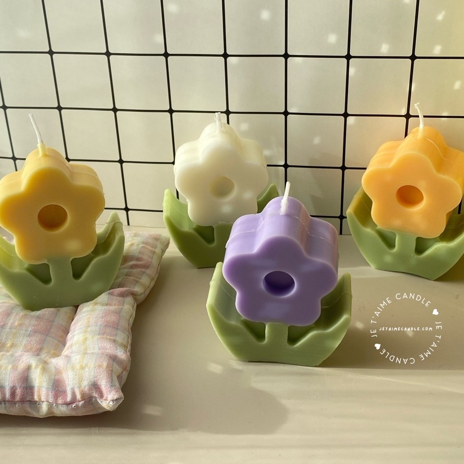 Daisy Flower Candle