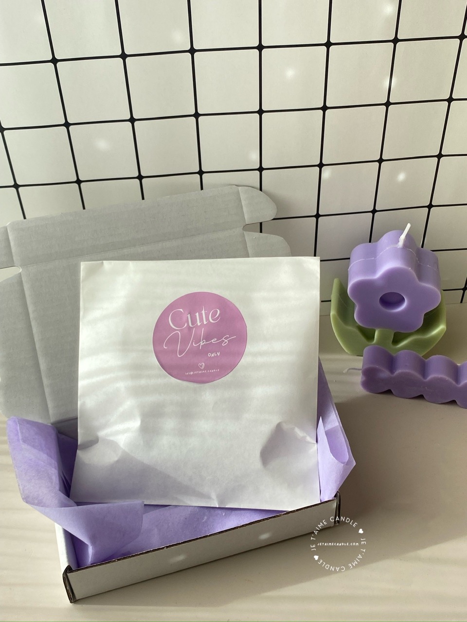 Set of 6 Love Shaped Wax Melts - Image 4