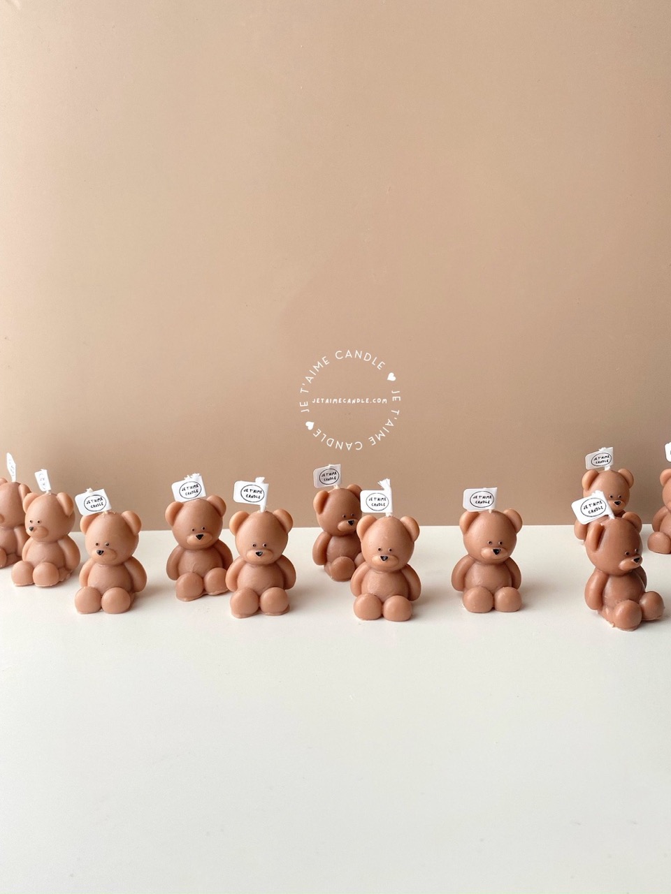 Mini Teddy Bear Candle, individually packed – a delightful gift for baby showers, gender reveals, and newborn celebrations. Perfect for adding charm and warmth to any baby-themed event!