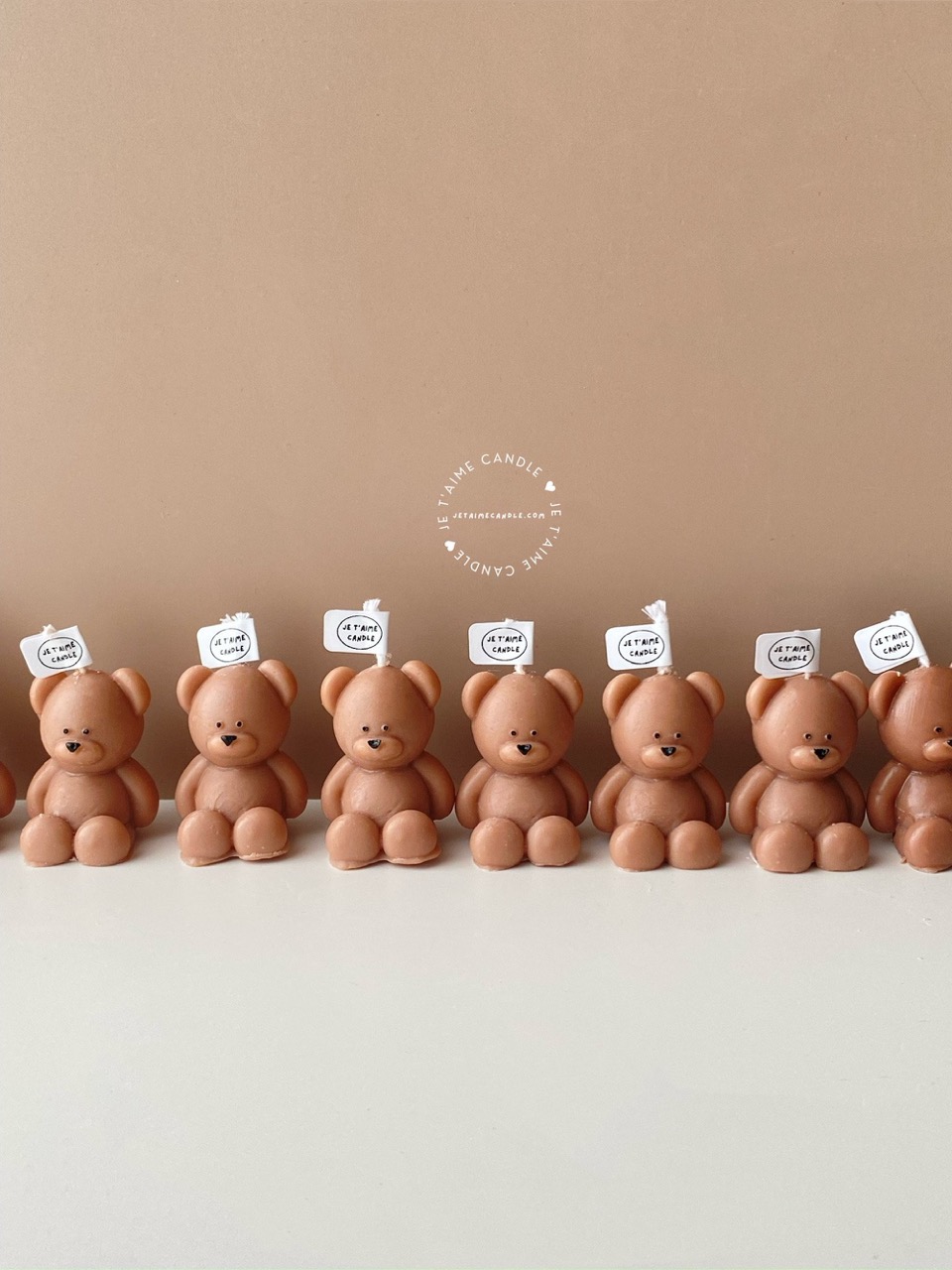 Mini Teddy Bear Candle, individually packed – a delightful gift for baby showers, gender reveals, and newborn celebrations. Perfect for adding charm and warmth to any baby-themed event!