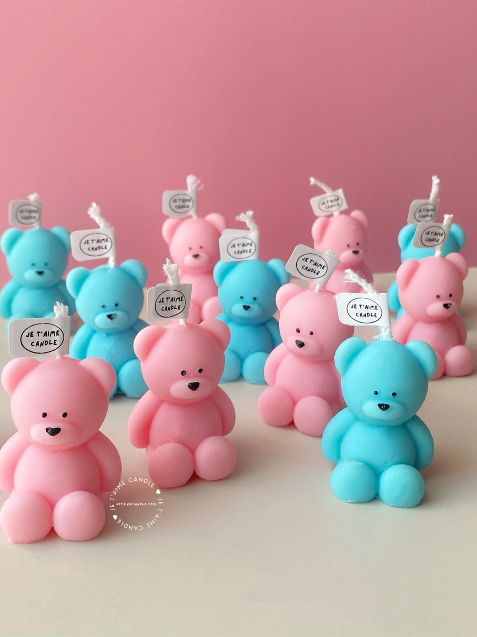 Mini Teddy Bear Candle in Gift Box with Personalized Label and Ribbon – a charming teddy bear-shaped candle, individually packaged with custom label and ribbon. Perfect for baby showers, gender reveals, and newborn celebrations, bringing warmth and a personal touch to any baby-themed event