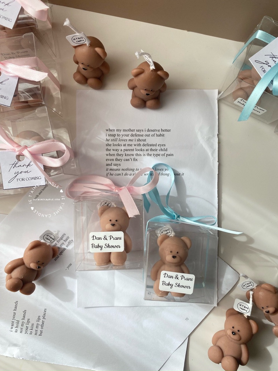 Mini Teddy Bear Candle in Gift Box with Personalized Label and Ribbon – a charming teddy bear-shaped candle, individually packaged with custom label and ribbon. Perfect for baby showers, gender reveals, and newborn celebrations, bringing warmth and a personal touch to any baby-themed event