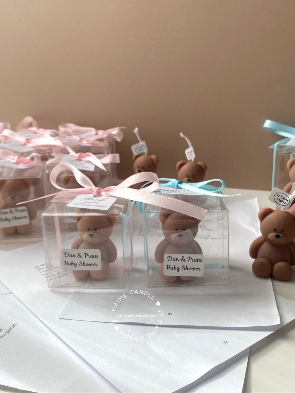 Mini Teddy Bear Candle in Gift Box with Personalized Label and Ribbon – a charming teddy bear-shaped candle, individually packaged with custom label and ribbon. Perfect for baby showers, gender reveals, and newborn celebrations, bringing warmth and a personal touch to any baby-themed event