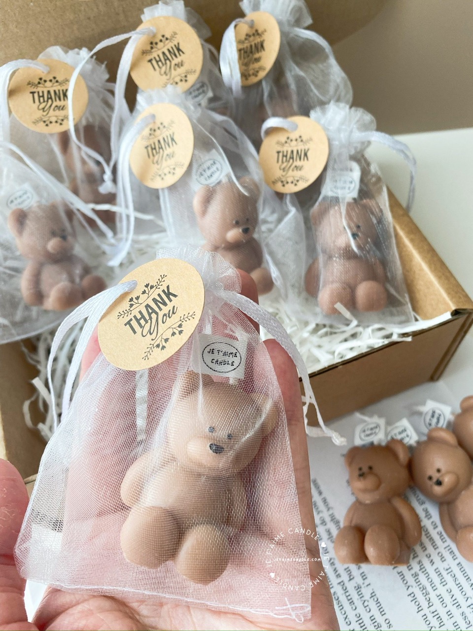 Mini Teddy Bear Candle, individually packed – a delightful gift for baby showers, gender reveals, and newborn celebrations. Perfect for adding charm and warmth to any baby-themed event!