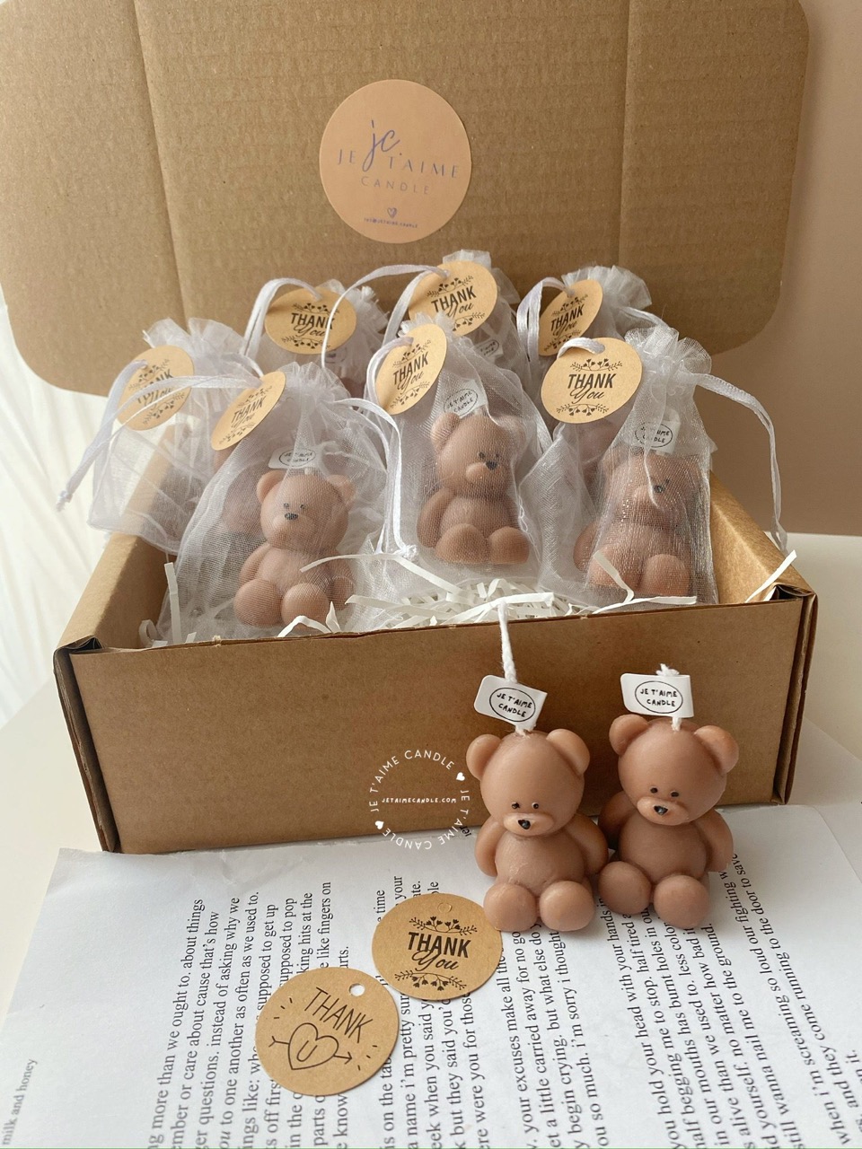 Mini Teddy Bear Candle, individually packed – a delightful gift for baby showers, gender reveals, and newborn celebrations. Perfect for adding charm and warmth to any baby-themed event!