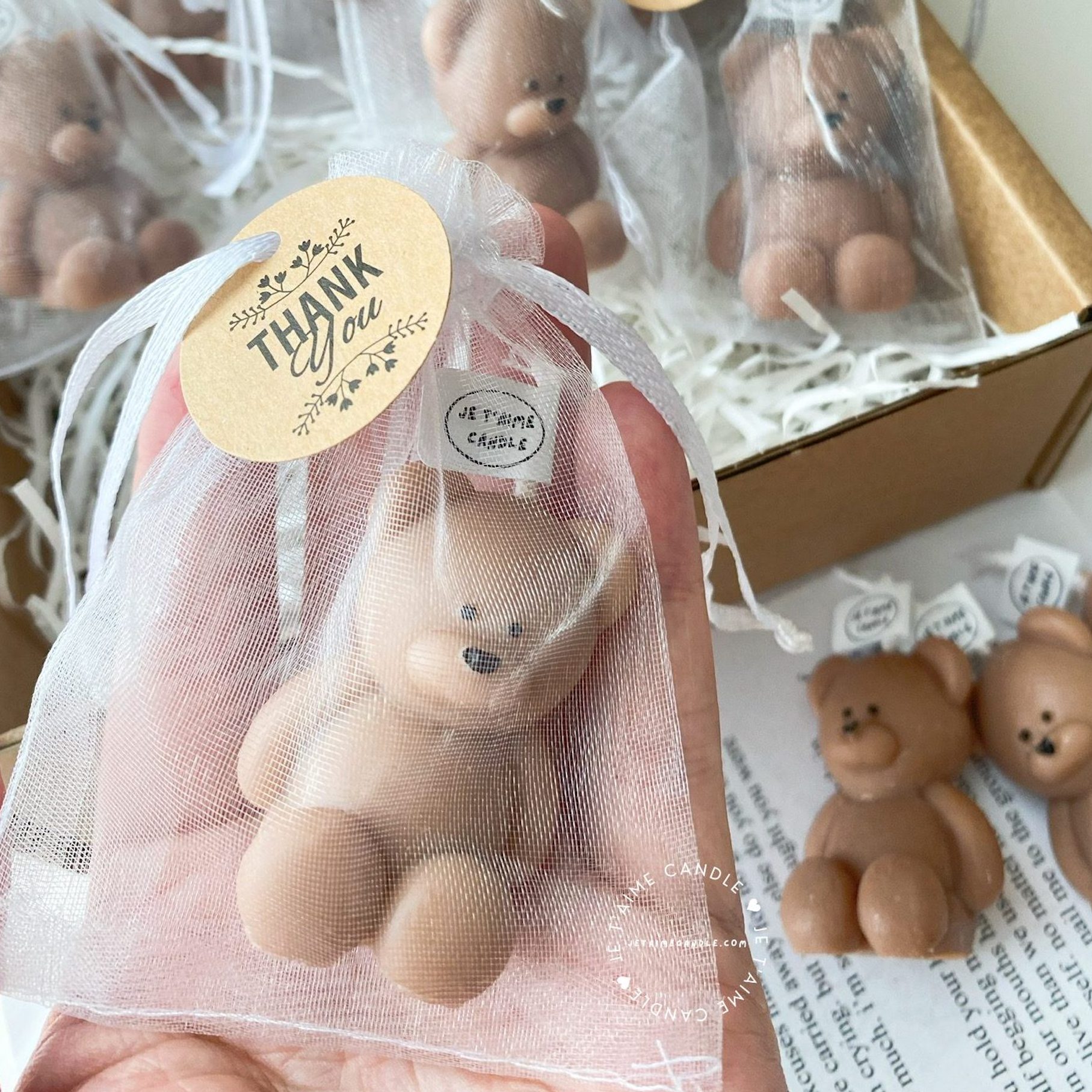 Mini Teddy Bear Candle, individually packed – a delightful gift for baby showers, gender reveals, and newborn celebrations. Perfect for adding charm and warmth to any baby-themed event!