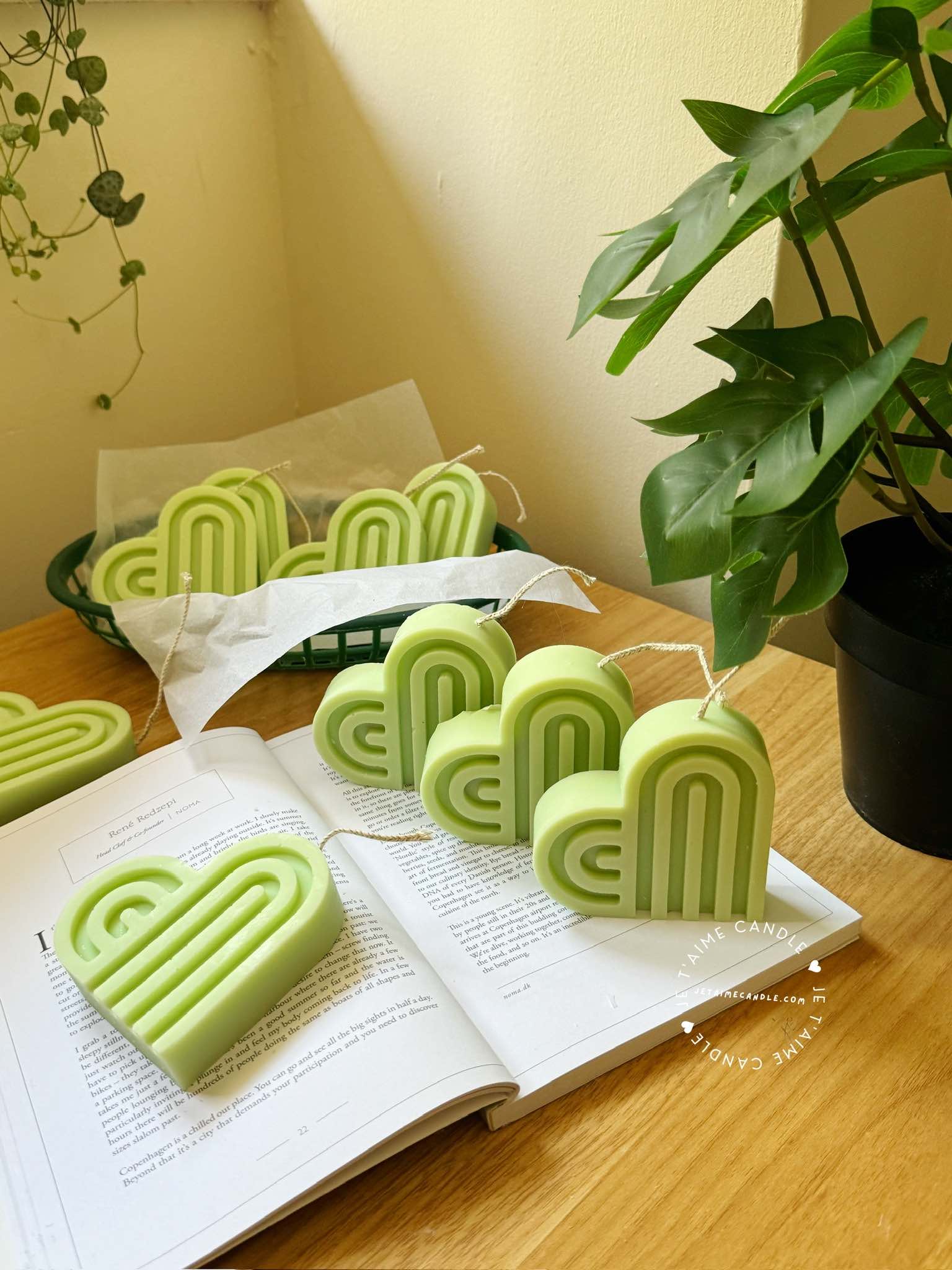 Abstract Heart Shaped Candles - Image 4