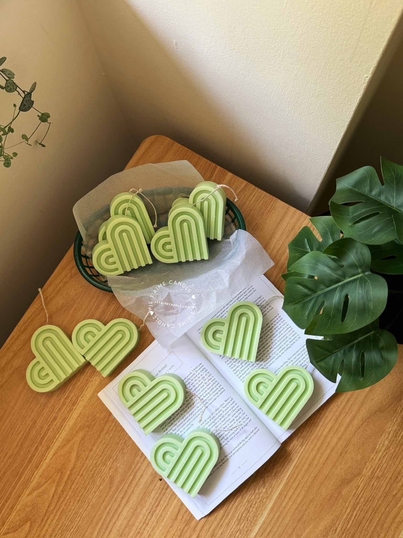 Abstract Heart Shaped Candles - Image 8
