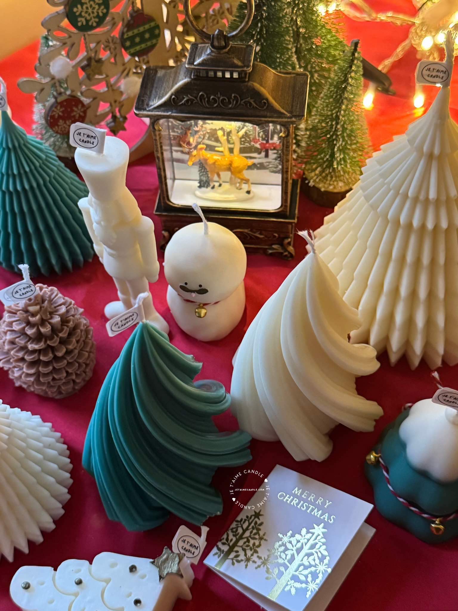 Presenting our Spiral Christmas Tree Candle, a beautiful embodiment of holiday elegance and creativity. This stunning candle features a unique spiral design that captures the whimsical essence of Christmas, making it a captivating addition to your festive decor. Perfect for bringing a touch of charm and warmth to any holiday setting.