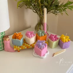 Aesthetic pastel-colored mini bear cake candles with "Happy Birthday" toppers, featuring intricate frosting details. Perfect for gifts, celebrations, or home decor.