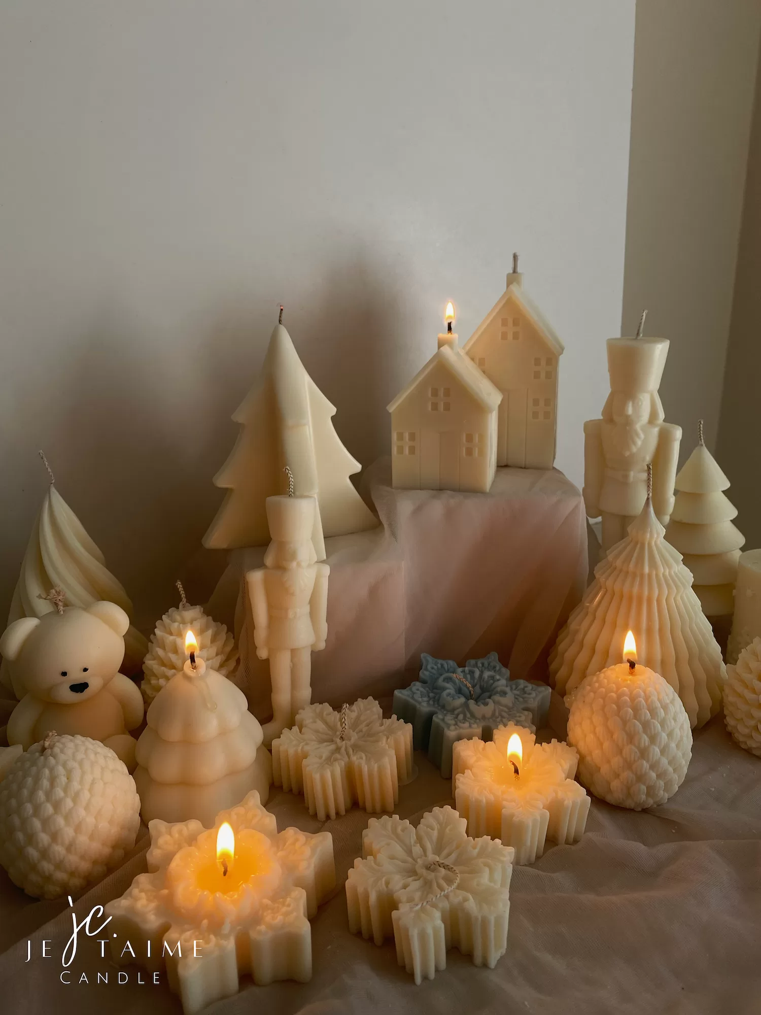 Pinecone Shaped Candle - Image 10